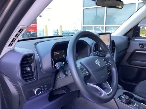 Used 2022 Ford Bronco Sport AWD/4WD image 9