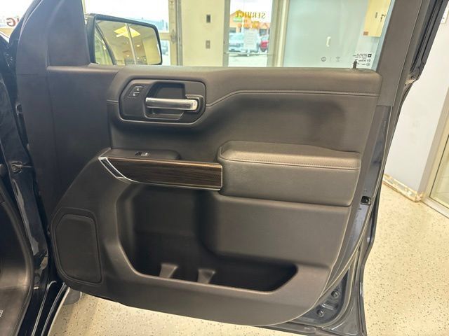Used 2019 Chevrolet Silverado 1500 LT w/ All-Star Edition AWD/4WD image 43