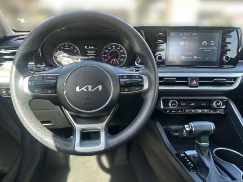 Used 2023 Kia K5 LXS FWD image 2