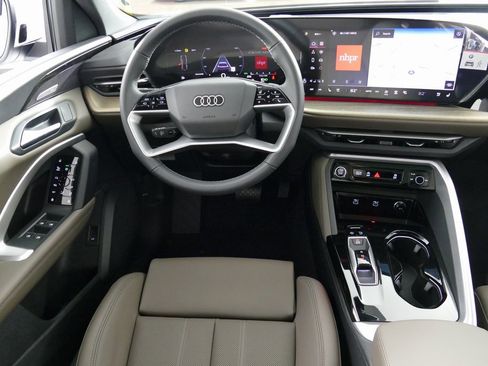 New 2025 Audi Q5 Premium Plus image 26