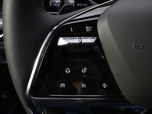 New 2026 Cadillac Escalade Luxury w/ LPO, Radiant Package image 34