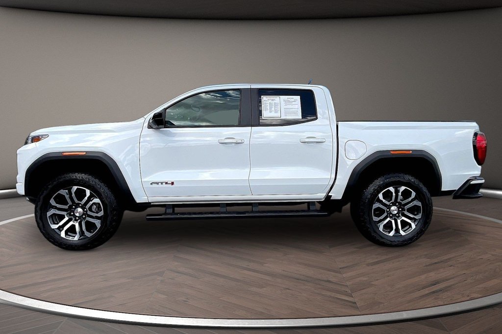 Used 2024 GMC Canyon AT4 w/ Technology Package AWD/4WD image 7
