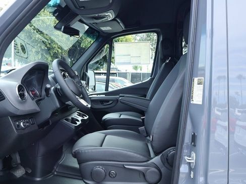New 2026 Mercedes-Benz Sprinter 2500 image 6