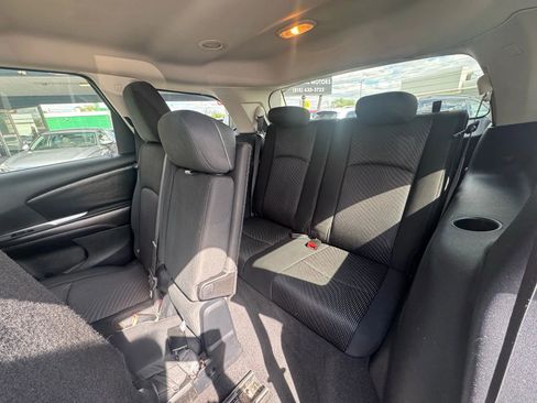 Used 2012 Dodge Journey SXT w/ Flexible Seating Group image 16