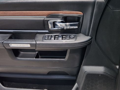Used 2018 RAM 2500 Laramie w/ Off Road Package AWD/4WD image 26