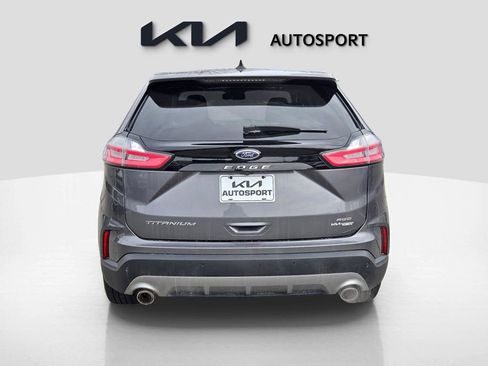 Used 2022 Ford Edge Titanium image 9