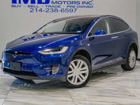 Used 2016 Tesla Model X 90D AWD/4WD image 2