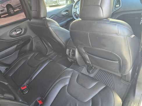 Used 2023 Jeep Cherokee Altitude Lux w/ Lux Elite Package image 27