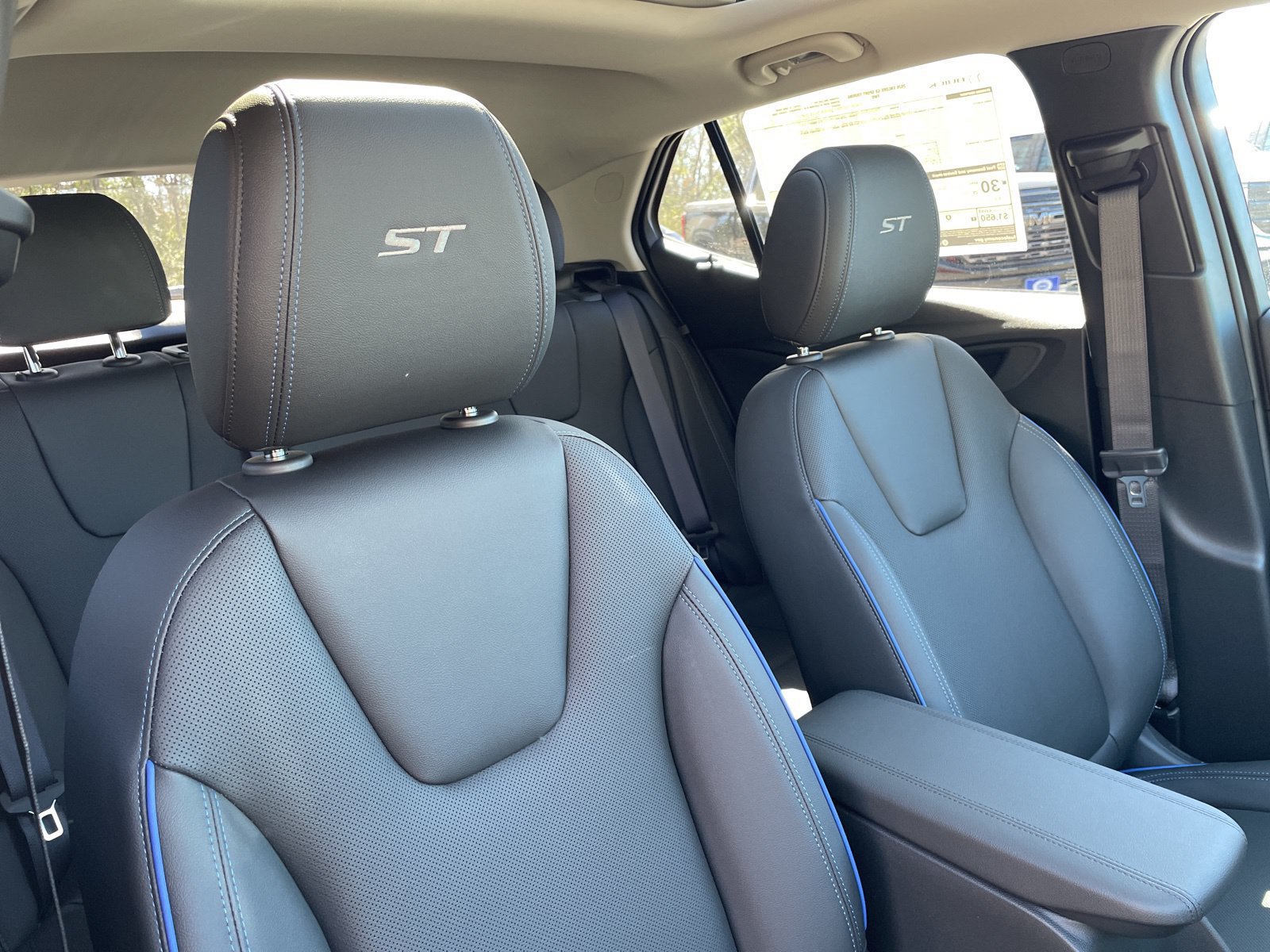 New 2026 Buick Encore GX Sport Touring w/ Comfort Package FWD image 29