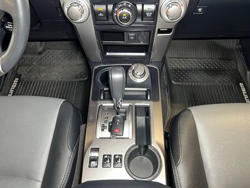 Used 2021 Toyota 4Runner SR5 Premium image 23
