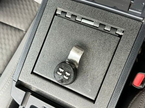 Used 2022 Toyota Tacoma SR image 31