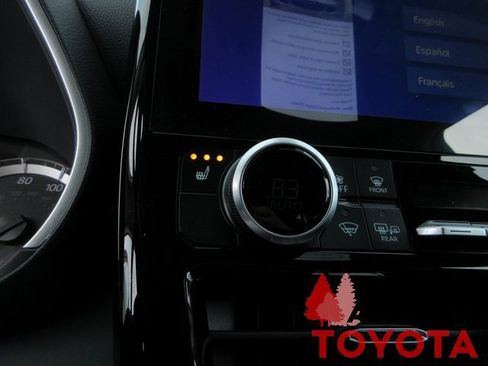 New 2026 Toyota Highlander XLE image 15