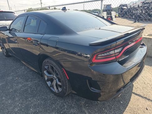 Used 2019 Dodge Charger GT RWD image 4