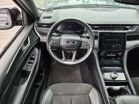 Used 2023 Jeep Grand Cherokee L Laredo AWD/4WD image 13