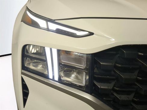Used 2023 Hyundai Santa Fe SEL image 10