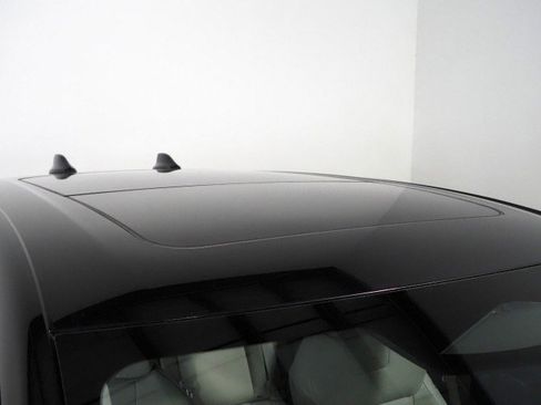 Used 2023 Nissan Ariya Empower+ image 4