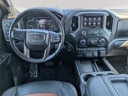 Used 2020 GMC Sierra 2500 AT4 w/ AT4 Premium Package AWD/4WD image 18
