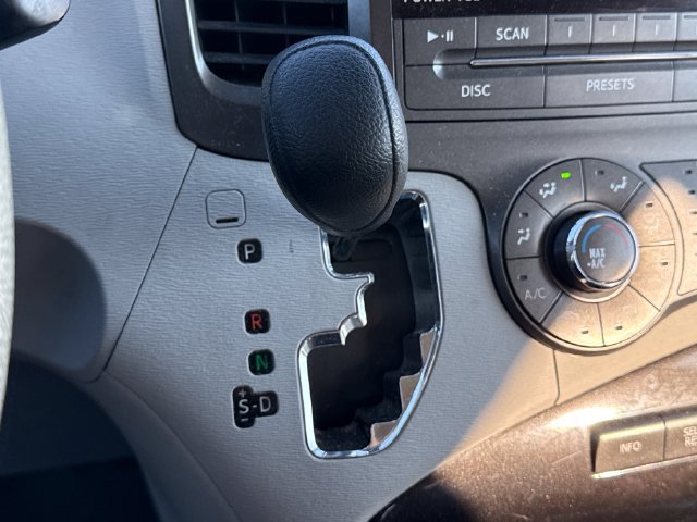 Used 2011 Toyota Sienna LE FWD image 33