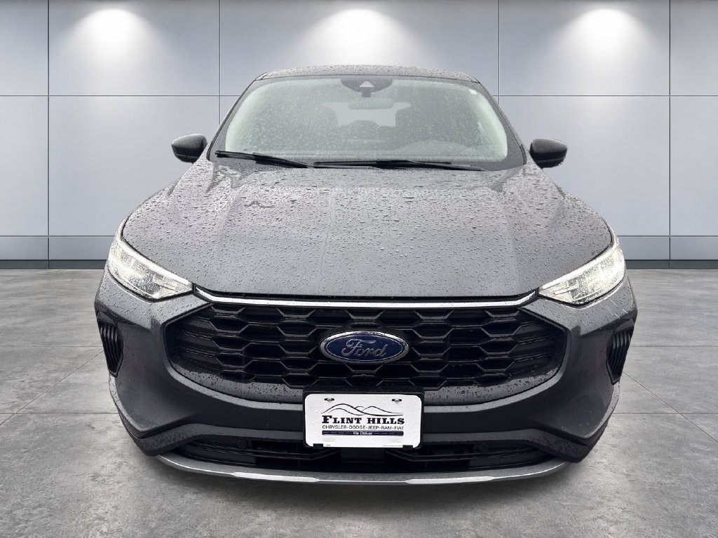 Used 2025 Ford Escape Active AWD/4WD image 8