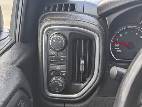 Used 2019 Chevrolet Silverado 1500 LT w/ All-Star Edition AWD/4WD image 27
