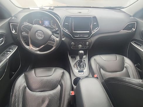 Used 2019 Jeep Cherokee Limited image 5