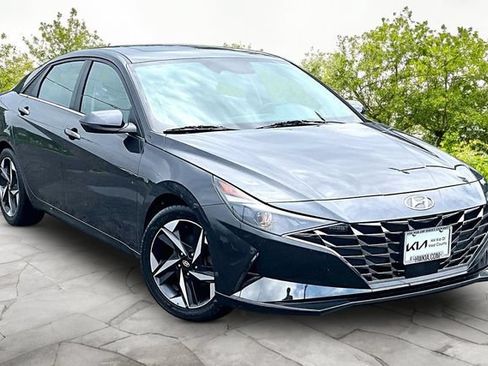 Used 2021 Hyundai Elantra SEL w/ Convenience + Premium Package FWD image 10