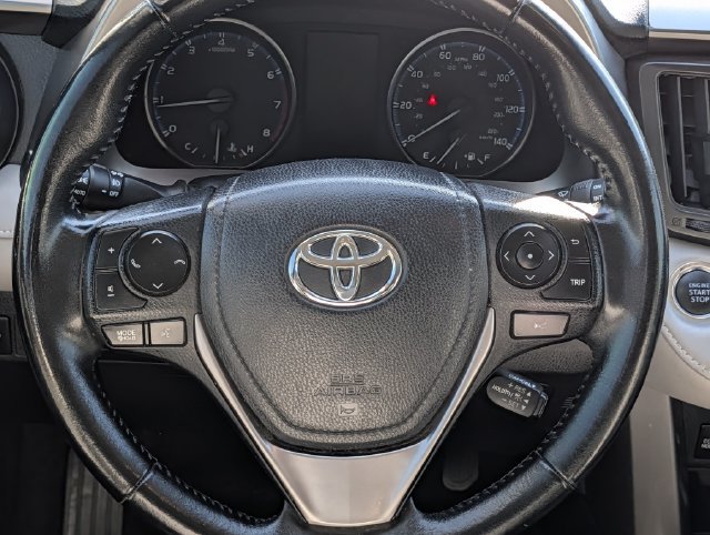 Used 2018 Toyota RAV4 XLE FWD image 13