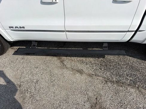 Used 2023 RAM 1500 Limited AWD/4WD image 29