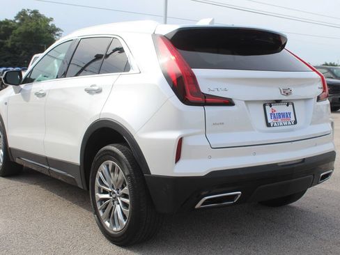 Used 2024 Cadillac XT4 Premium Luxury AWD/4WD image 8