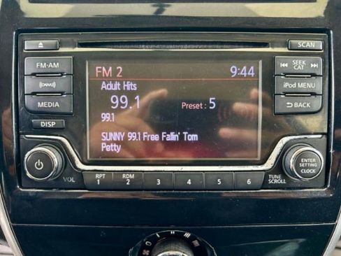 Used 2017 Nissan Versa Note SV image 13