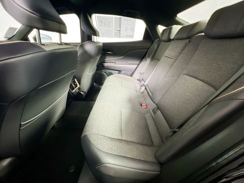 Used 2024 Toyota Crown AWD/4WD image 28