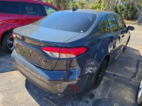 Used 2023 Toyota Corolla LE image 5