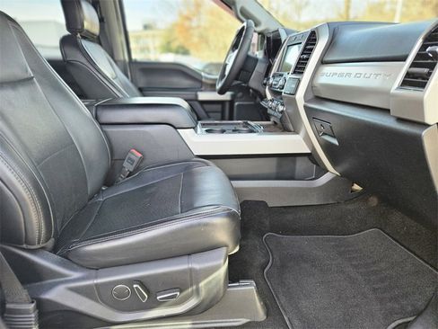 Used 2019 Ford F250 Lariat w/ Lariat Ultimate Package image 7