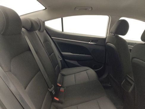 Used 2018 Hyundai Elantra SEL image 19