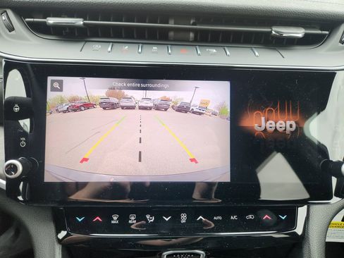 New 2026 Jeep Grand Cherokee Altitude AWD/4WD image 19