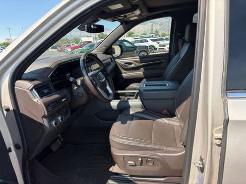 Used 2022 GMC Yukon XL Denali w/ Max Trailering Package AWD/4WD image 24