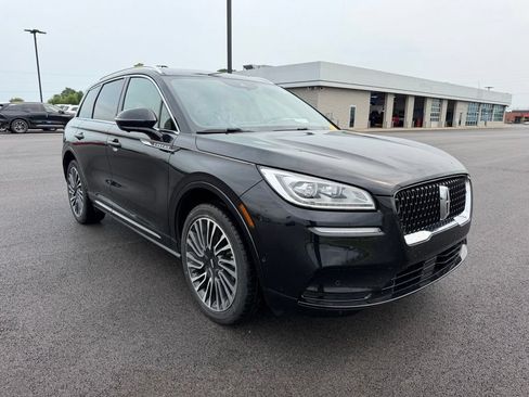 Used 2022 Lincoln Corsair Reserve w/ Equipment Group 201A AWD/4WD image 3