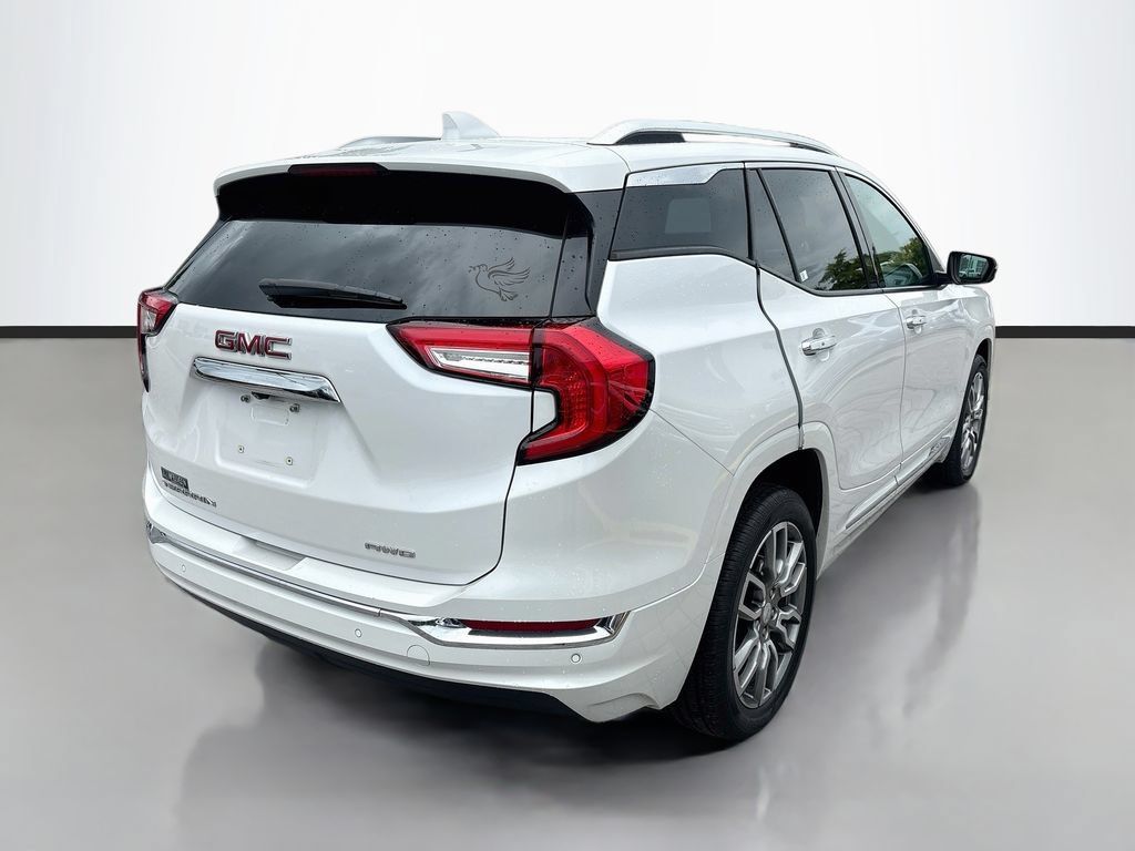 Used 2022 GMC Terrain Denali AWD/4WD image 5