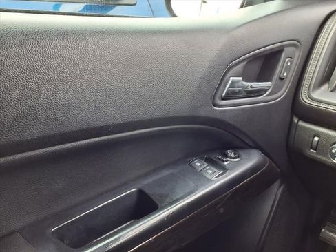 Used 2019 GMC Canyon SLE image 18