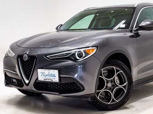 Used 2019 Alfa Romeo Stelvio AWD image 2