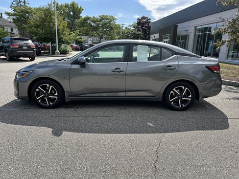 Used 2024 Nissan Sentra SV w/ All-Weather Package FWD image 8