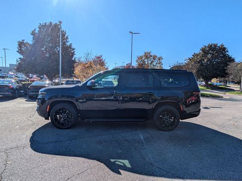 New 2025 Jeep Wagoneer Series II w/ Convenience Group I image 8