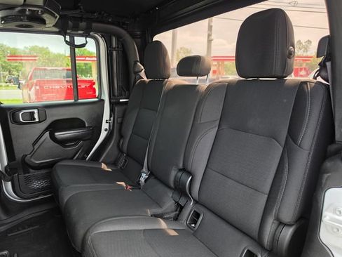 Used 2022 Jeep Gladiator Sport AWD/4WD image 20