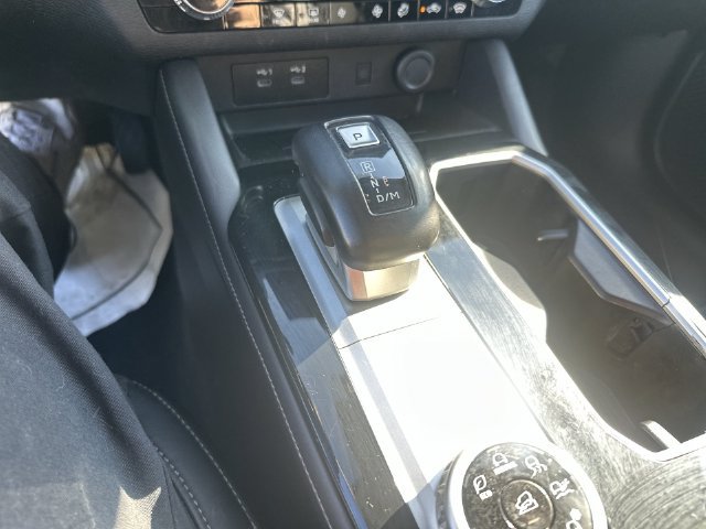 Used 2025 Mitsubishi Outlander SE AWD/4WD image 31