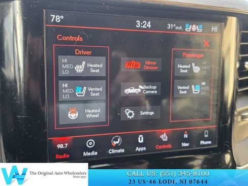 Used 2019 RAM 1500 Laramie image 24