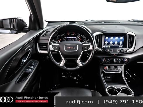 Used 2021 GMC Terrain SLT w/ Elevation Edition image 4