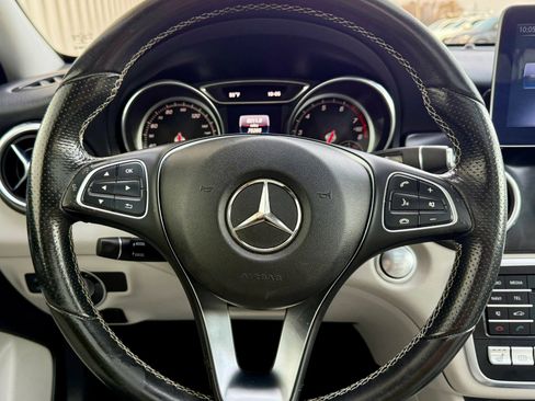 Used 2018 Mercedes-Benz GLA 250 4MATIC image 17