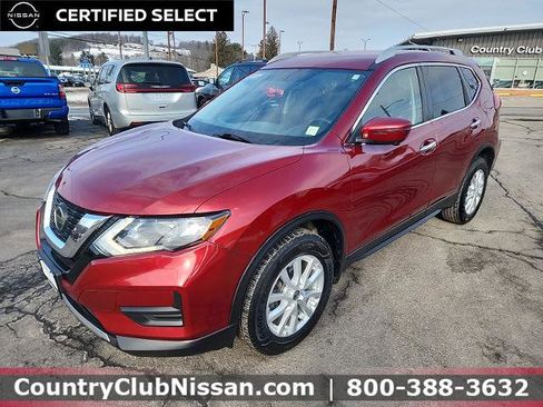 Certified 2018 Nissan Rogue SV w/ Premium Package image 4