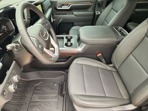 New 2026 GMC Sierra 2500 SLT AWD/4WD image 11