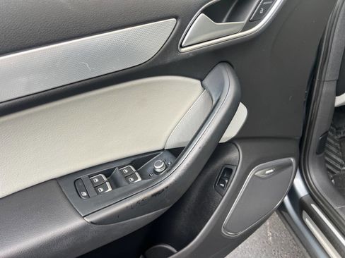 Used 2015 Audi Q3 2.0T Prestige w/ Prestige Package image 18